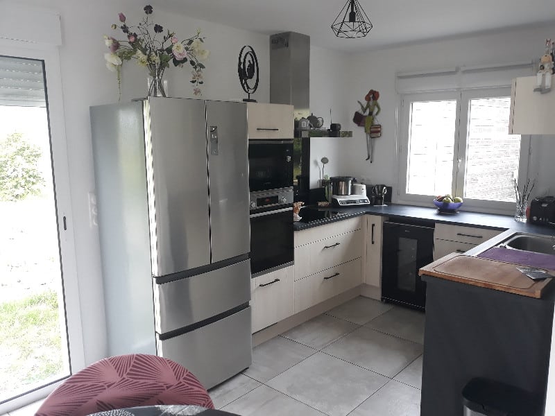 Cuisine open space : moderne et conviviale