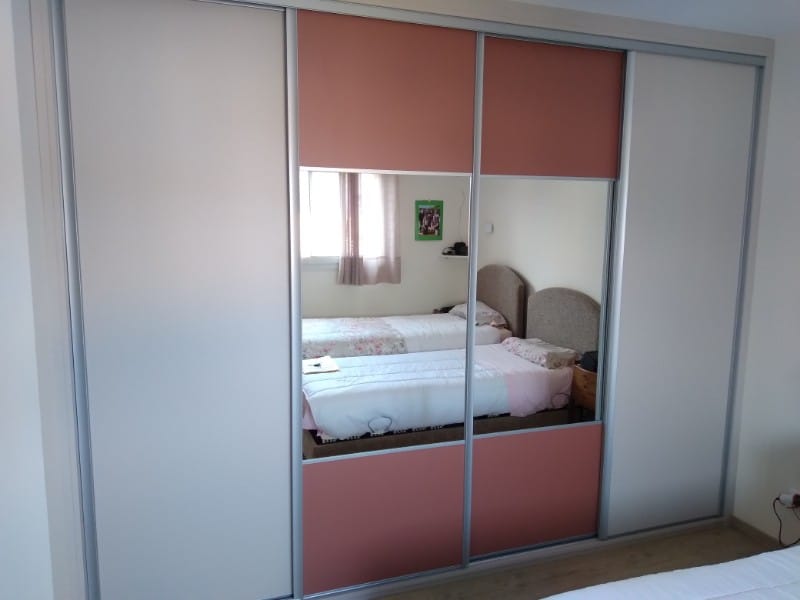 Dressing sur mesure : la solution pour un espace de rangement parfait
