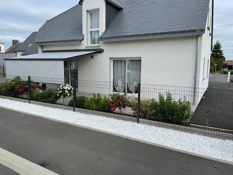 Store banne à Saint-Samson-de-Bonfossé : profitez de votre terrasse tout au long de l'année