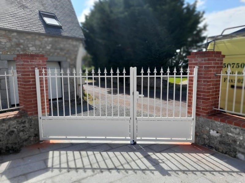 Portail Capiou : L'Élégance à l'Entrée de votre Domaine
