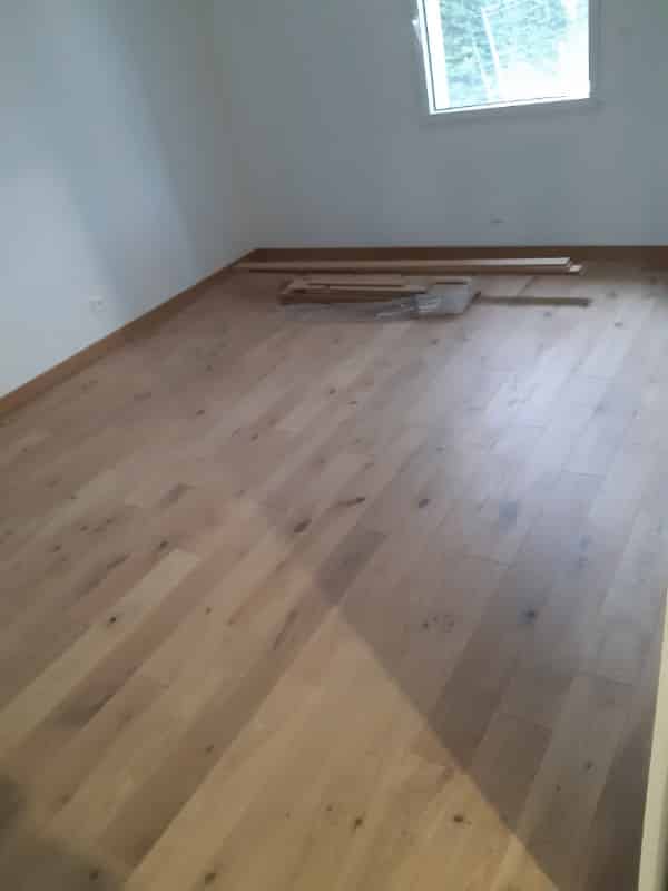 Parquet contrecollé à Coutances : une solution élégante et abordable