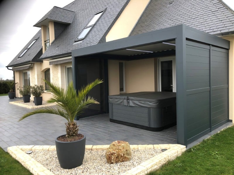 Pergola bioclimatique : la solution idéale pour profiter de votre extérieur